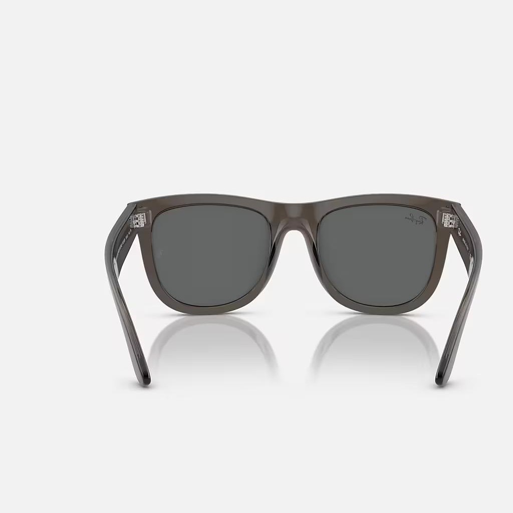 Kính Ray-Ban Wayfarer Reverse Xám Đậm