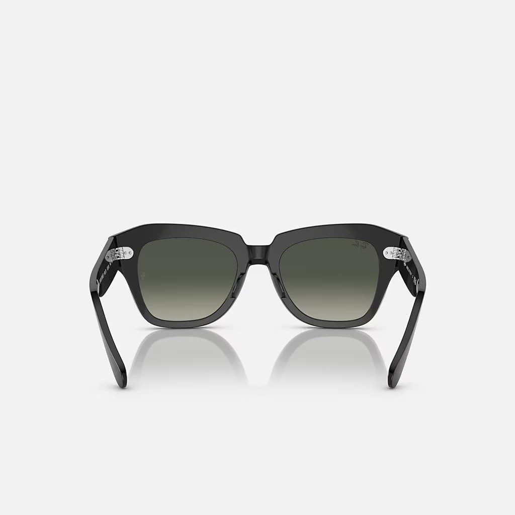 Kính Ray-Ban State Street Đen Xám