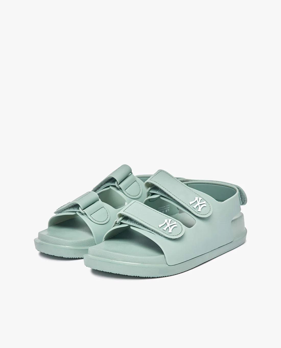 Giày Sandals Unisex Đế Thấp Quai Ngang Chunky Xanh Mint