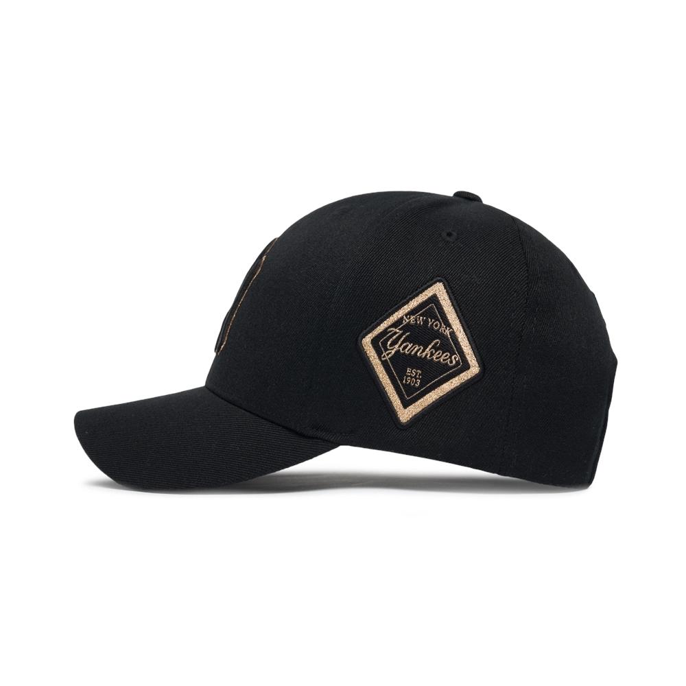 Nón MLB Diamond Stamp Ball Cap New York Yankees Đen Chữ Vàng