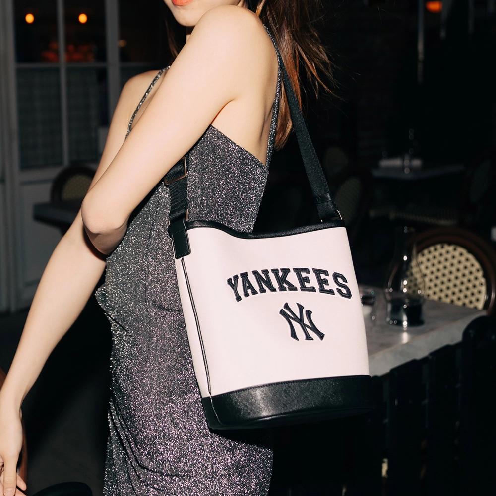 Túi MLB Varsity Basic Canvas Bucket Bag New York Yankees D.Kem