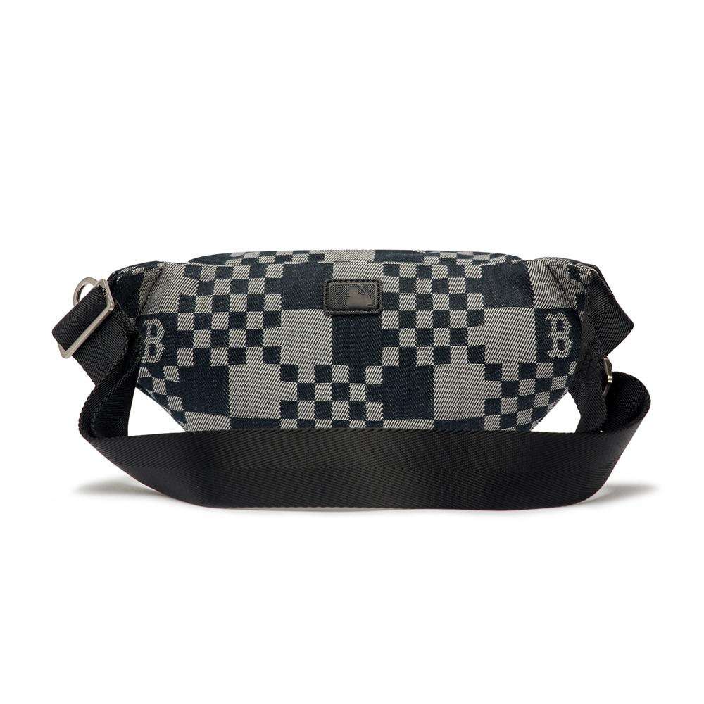 Túi MLB Checkerboard Jacquard Hip Sack Boston Red Sox Đen