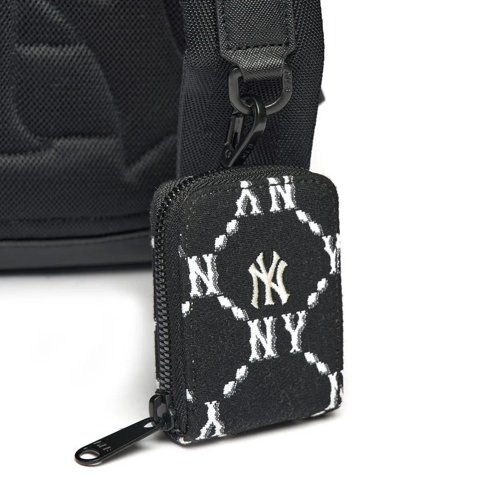 Balo MLB Monogram Diamond Jacquard New York Yankees Đen