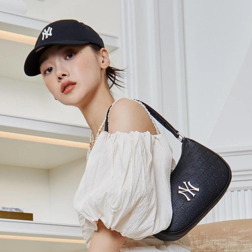 Túi MLB Monogram Embo Hobo Bag New York Yankees Đen