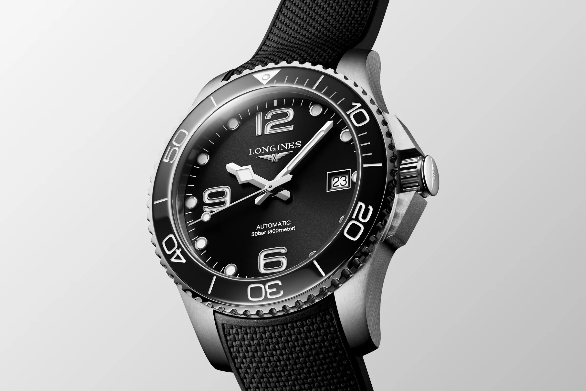 Đồng Hồ Longines Hydroconquest Nam 39mm Đen