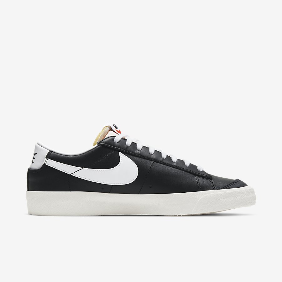 Giày Nike Blazer Low '77 Vintage Nam Đen Trắng 