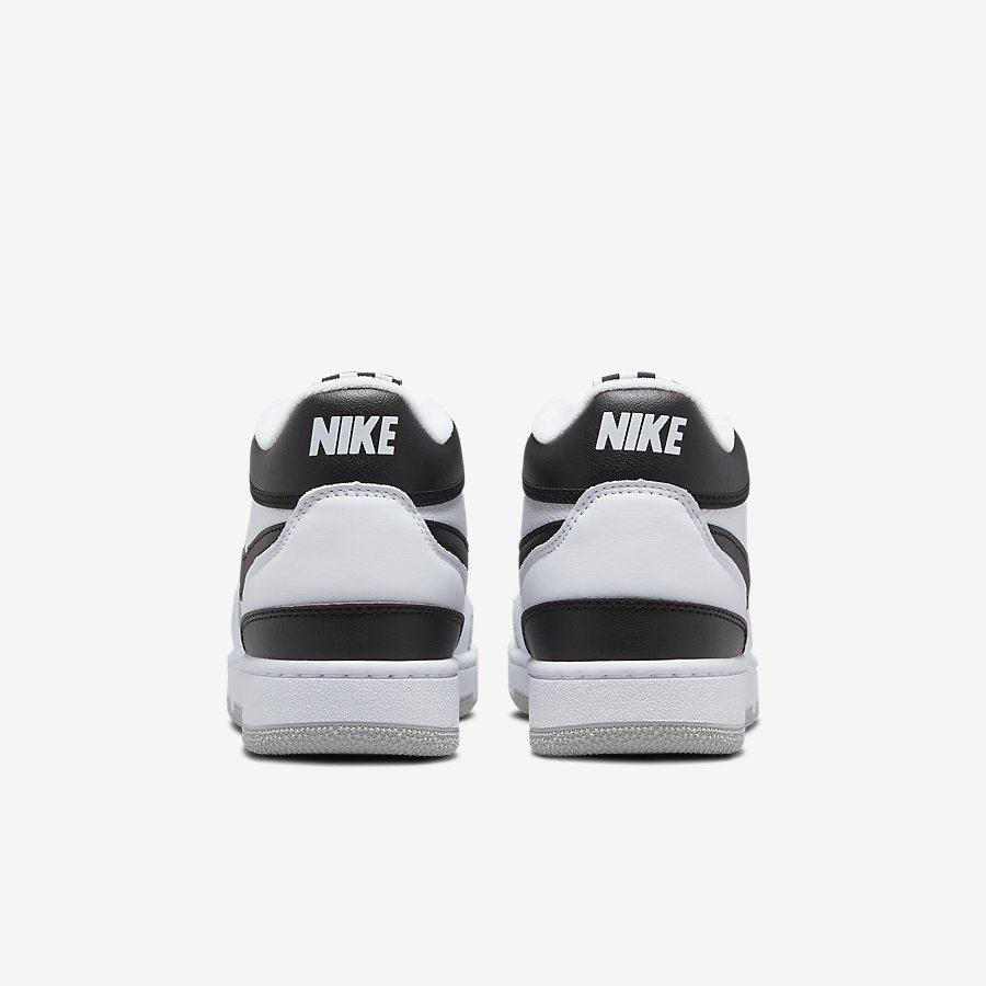 Nike Attack Black And White Nữ 