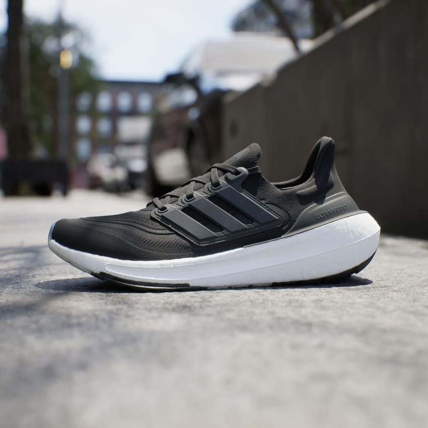 Giày Adidas Ultraboost Light Nam Đen Trắng