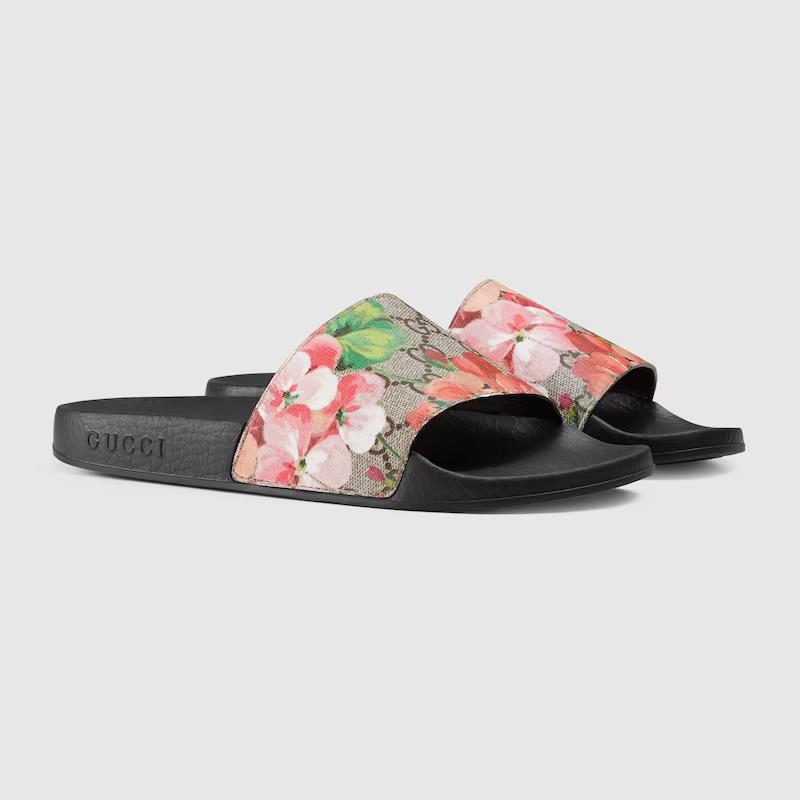 Giày Gucci Gg Blooms Supreme Floral Slide Sandal Nữ Đen Hồng