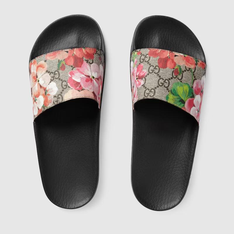 Giày Gucci Gg Blooms Supreme Floral Slide Sandal Nữ Đen Hồng