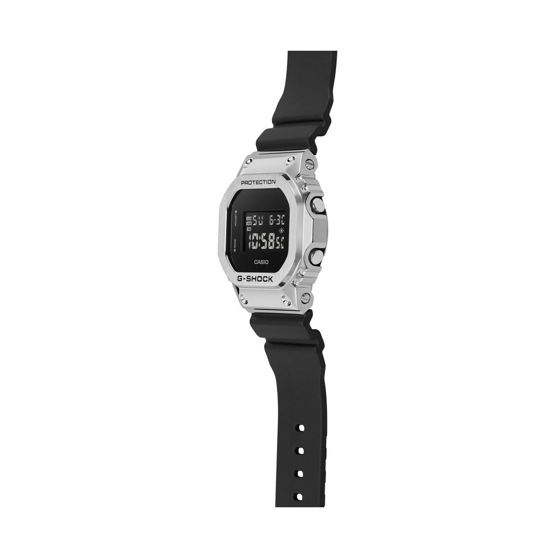 Đồng Hồ Casio Gm-5600U-1 Nam Đen Xám