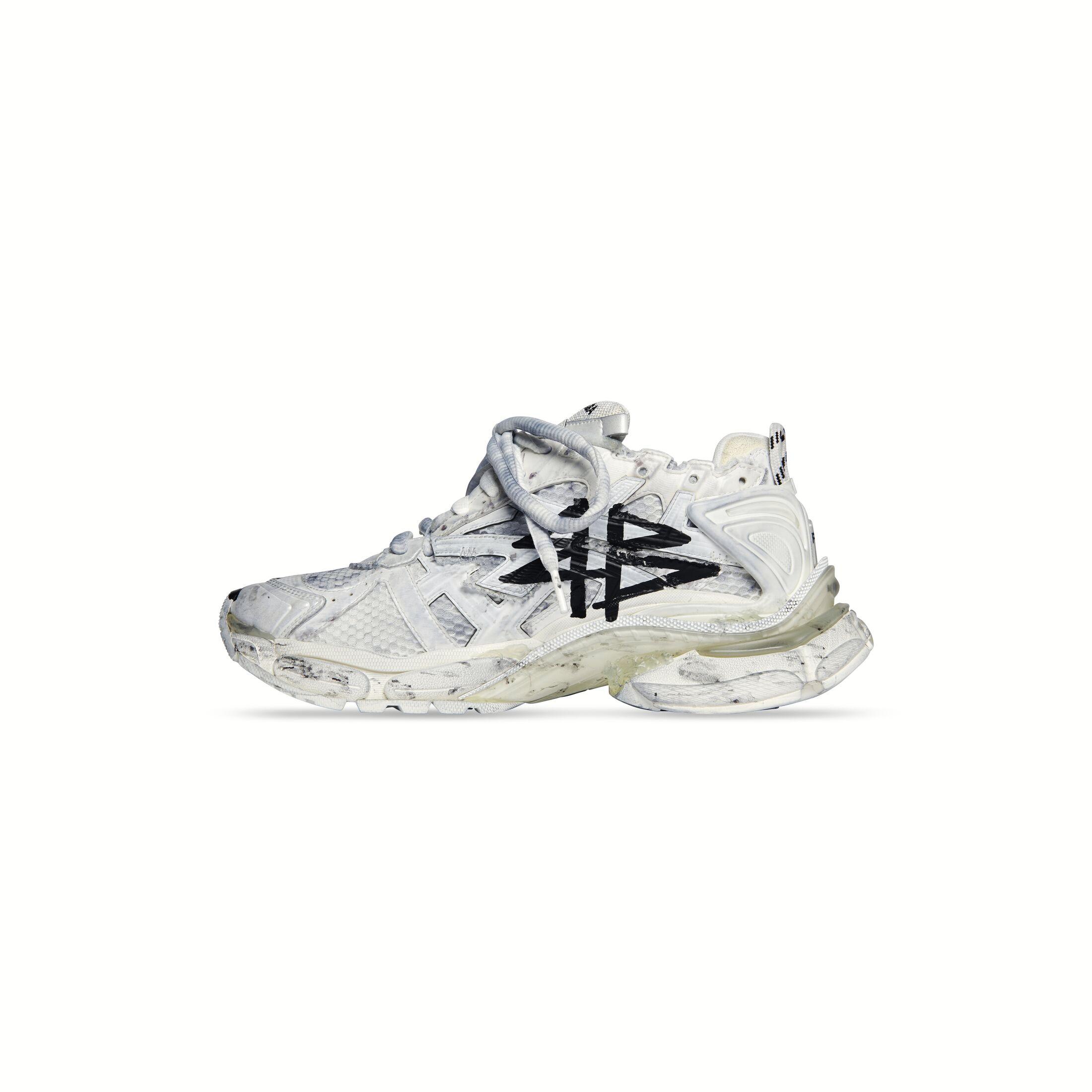 Giày Balenciaga Runner Graffiti Sneaker Nam Trắng Đen