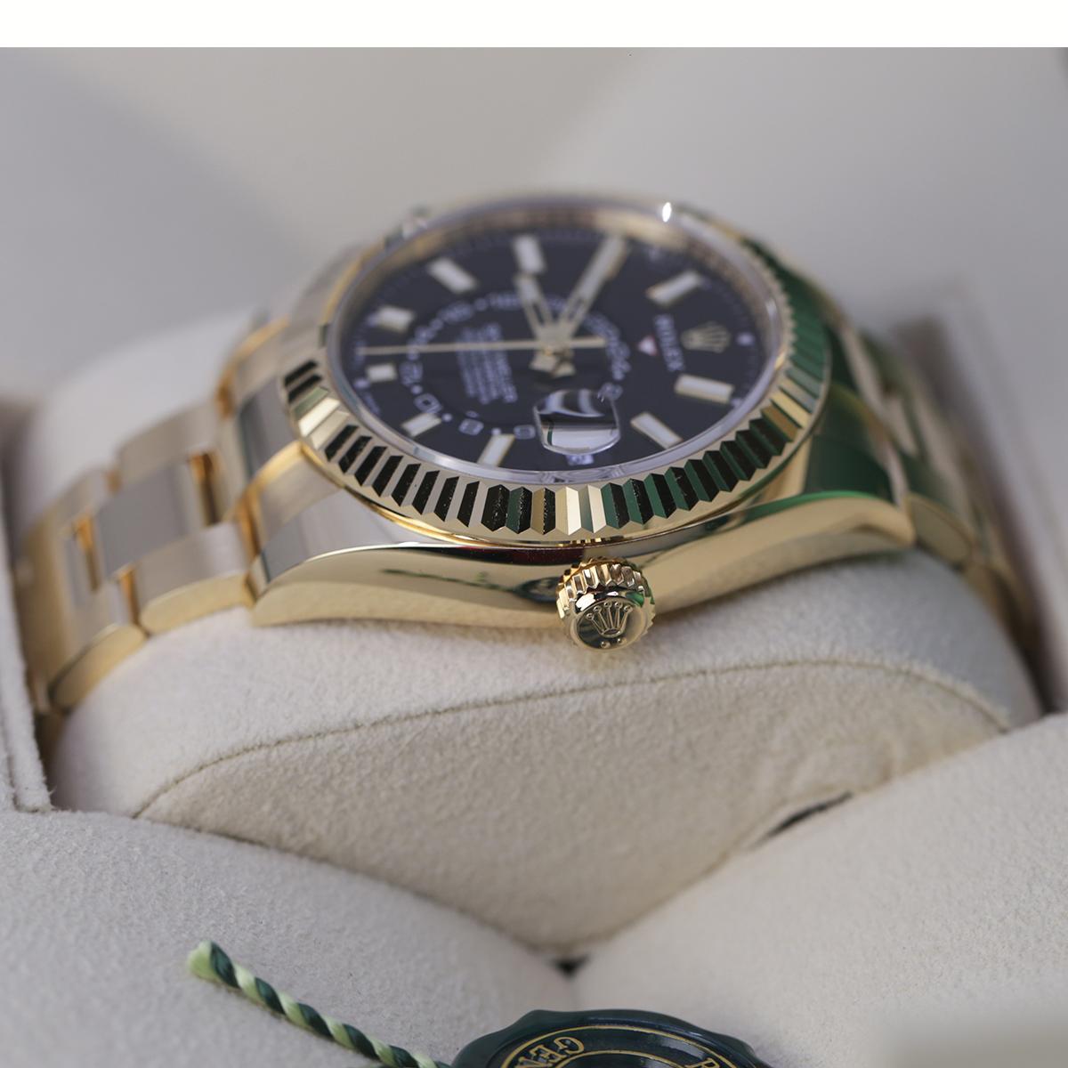 Đồng Hồ Rolex Sky Dweller 326938 42mm Nam Đen Vàng