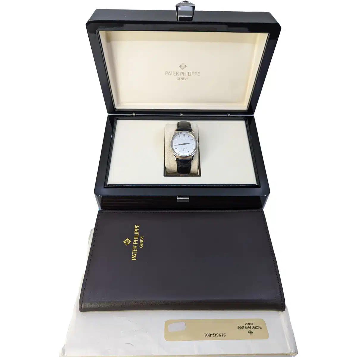 Đồng Hồ Patek Philippe Calatrava 5196G-001 37mm Nam Xám Đen