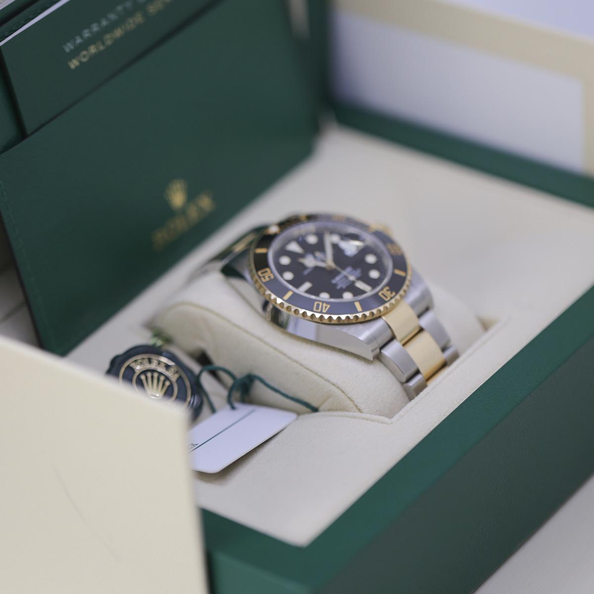 Đồng Hồ Rolex Submariner Date 126613Ln 41mm Nam Đen Vàng Xám