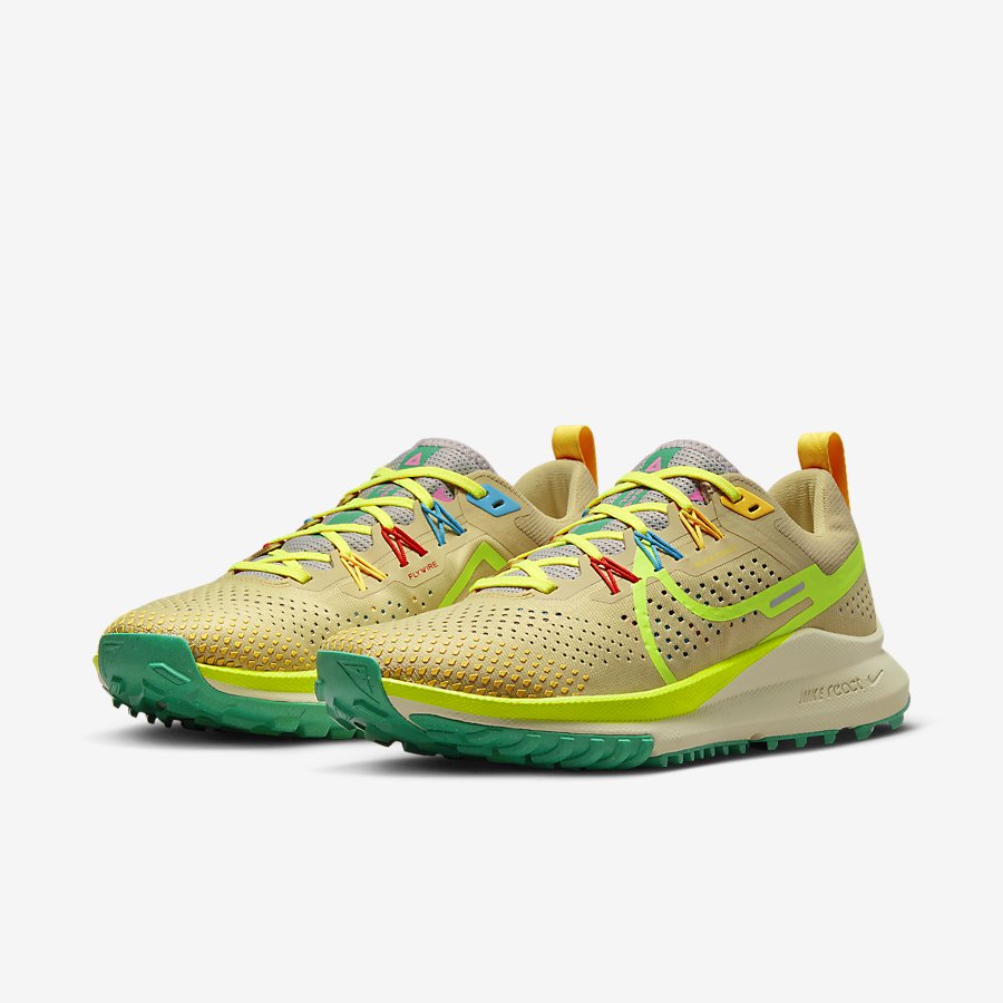 Giày Nike Pegasus Trail 4 Nữ Nâu