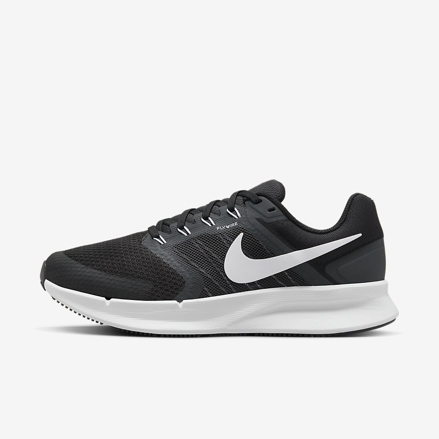 Giày Nike Run Swift 3 Nữ Đen Trắng