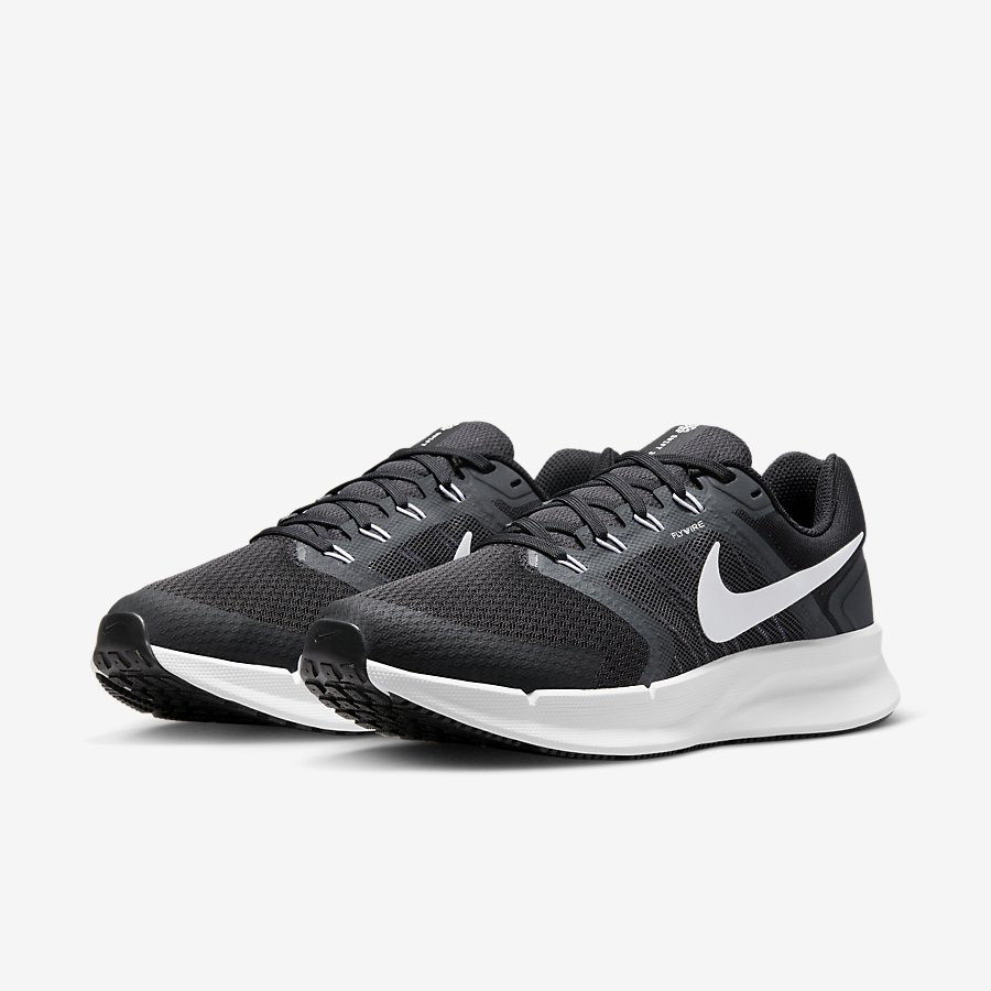 Giày Nike Run Swift 3 Nữ Đen Trắng