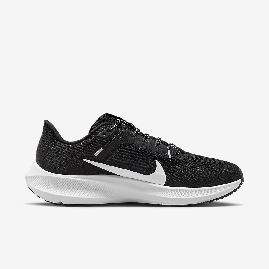 Giày Nike Pegasus 40 Premium Nữ Đen Trắng