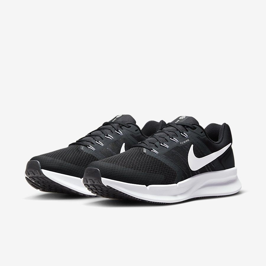 Giày Nike Run Swift 3 Nam Đen Trắng