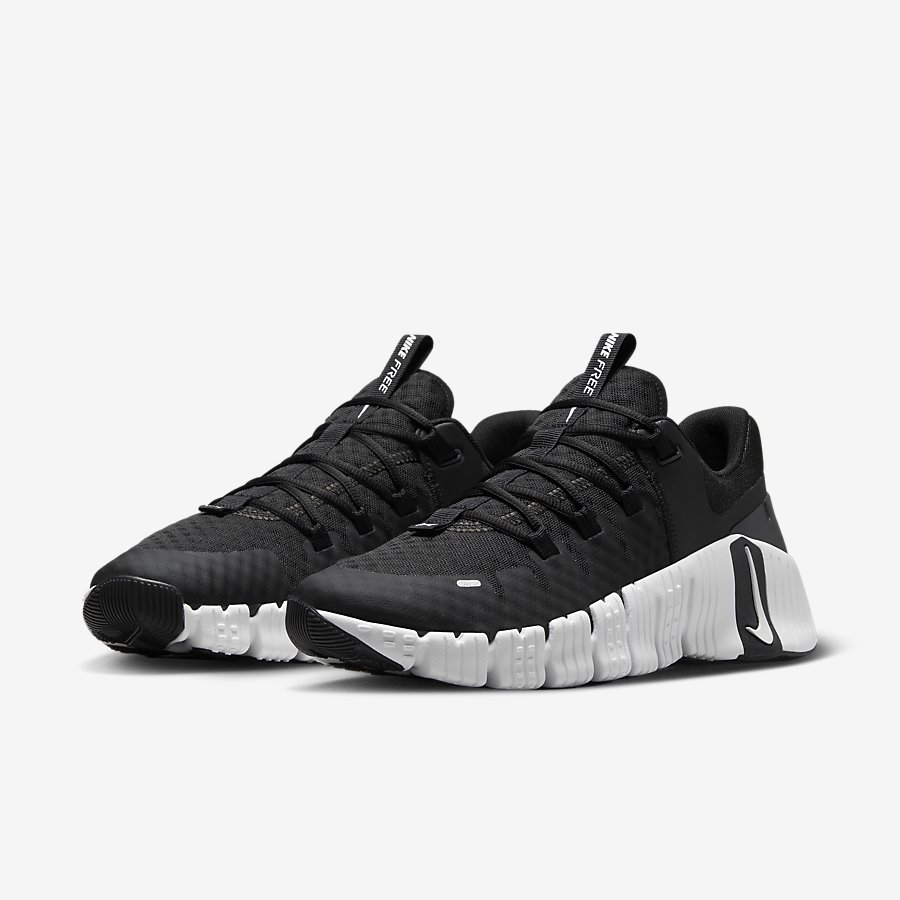 Giày Nike Free Metcon 5 Nam Đen Trắng