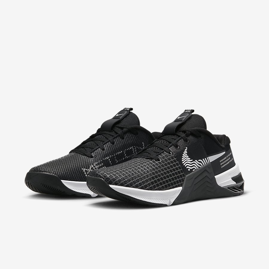 Giày Nike Metcon 8 Nữ Đen Trắng