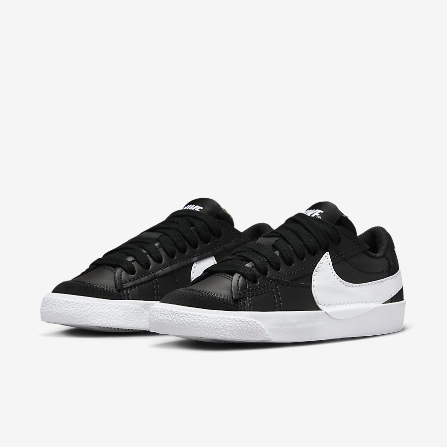 Giày Nike Blazer Low '77 Jumbo Nữ Đen Trắng