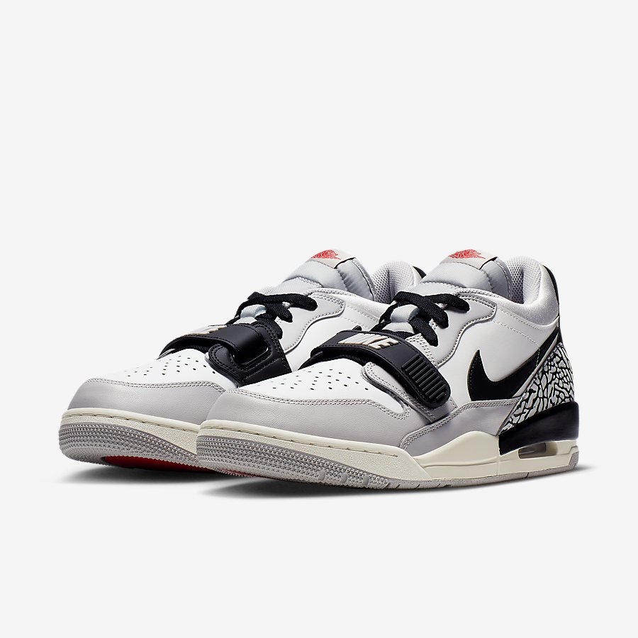 Giày Nike Air Jordan Legacy 312 Low Nam Trắng Đen